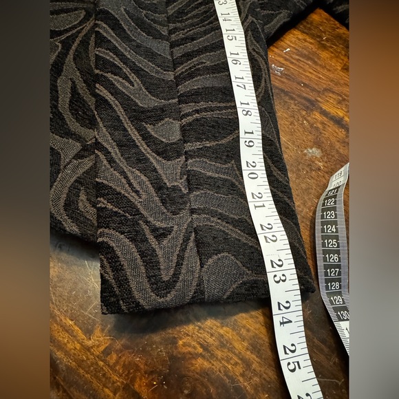 Desigual Women’s Animal Print Lined Black Front Zip Logo Jacket Size 42 (Large) - Picture 11 of 13